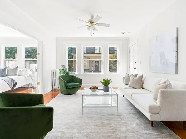 55 Sacramento St #8, Cambridge, MA 02138