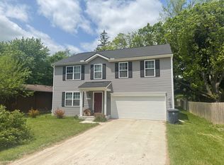 2682 Valley Dr, Ann Arbor, MI 48103