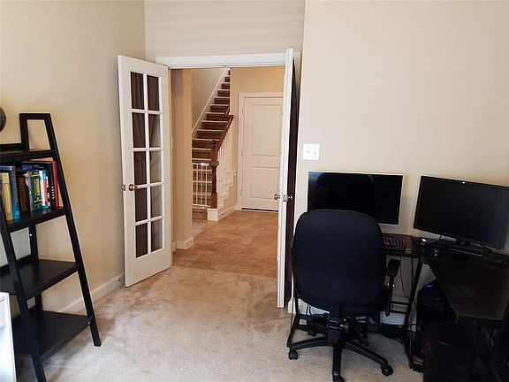 2nd image of 4519 Pine Hollow Trce