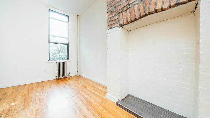 Rented by Nooklyn NYC LLC | media 25