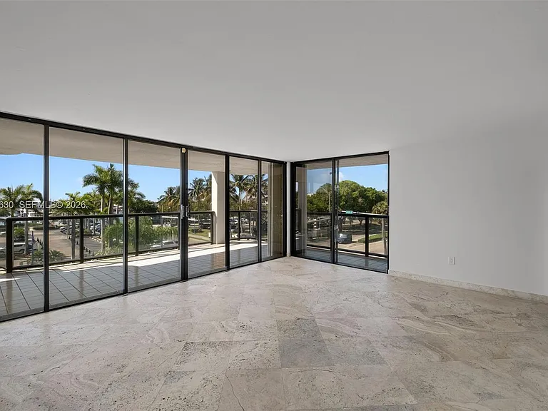 2575 S Bayshore Dr — Photo 19