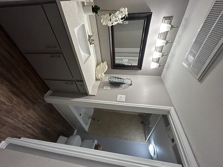 Residence at The Heights — Photo 10