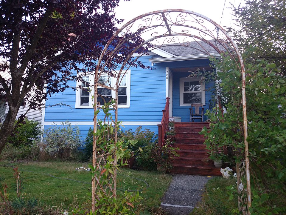 2nd image of 708 N 98th St