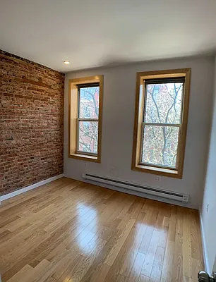 Rented by Avenues Real Estate | media 27