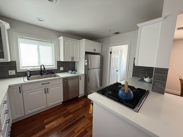 5182 Sisson Dr — Photo 6