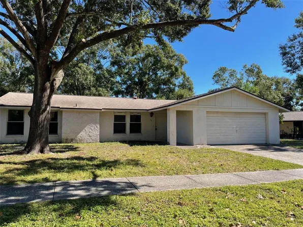 36 Valencia Cir, Safety Harbor, FL 34695