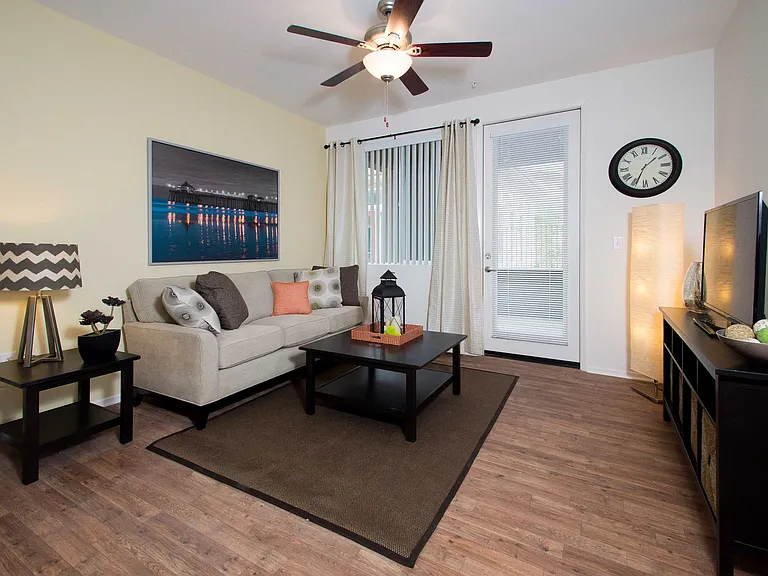 Avila Apartment Homes — Photo 51