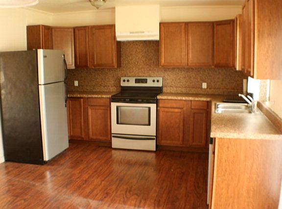 2nd image of 219 Winding Way