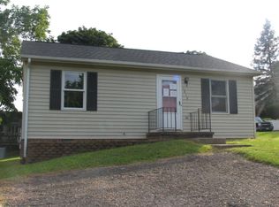 1010 Hickory St, Staunton, VA 24401