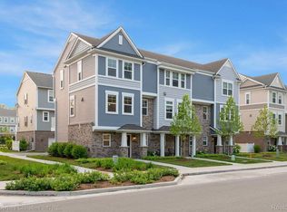 364 Heatherdale Ln, Ferndale, MI