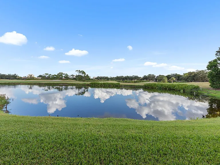 4201 Sawgrass Point Dr #102 — Photo 22