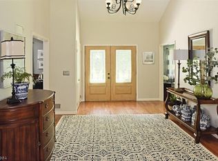 383 W Mountain Rd, Sparta, NJ 07871