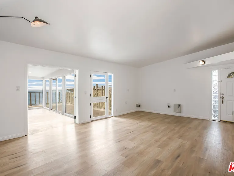 20644 Pacific Coast Hwy — Photo 13