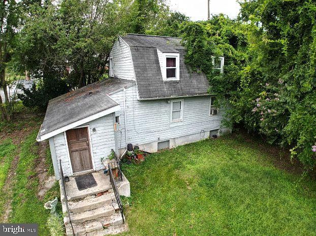 1st image of 30 Berkley Rd