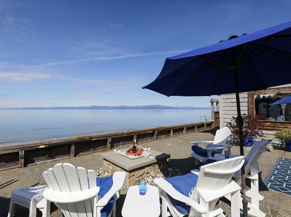 2935 Island Hwy W, Qualicum Beach, BC V9K 2H2