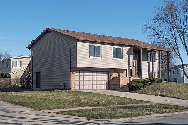 1st image of 5332 Arlington Cir