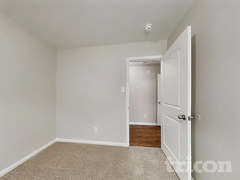2437 Regatta Ln — Photo 13