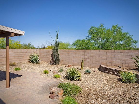 4th image of 2472 W Waterway Pl