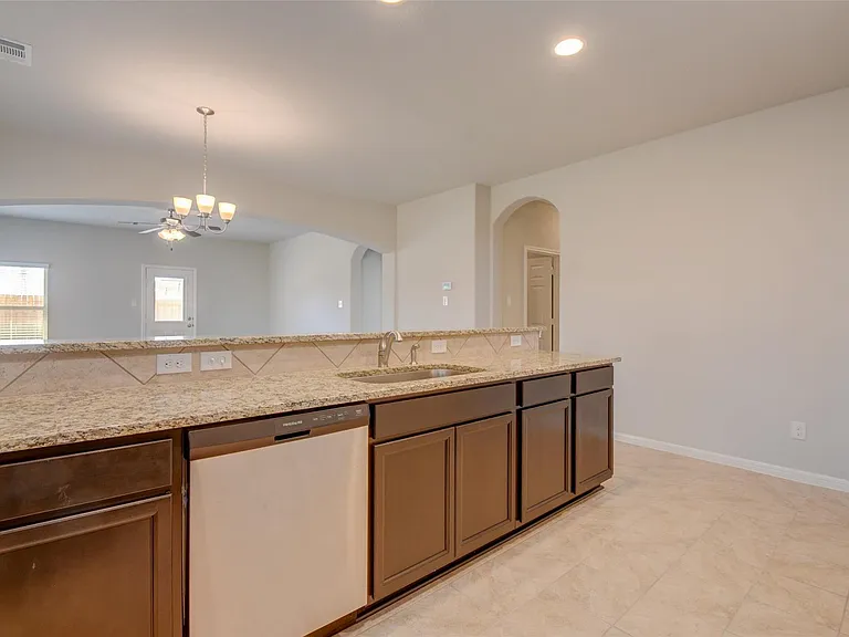 3221 Hatteras Dr — Photo 15