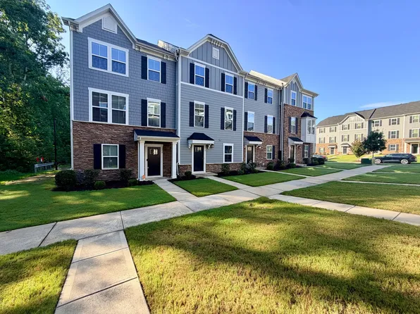 1214 Ashbury St, Charlotte, NC 28216