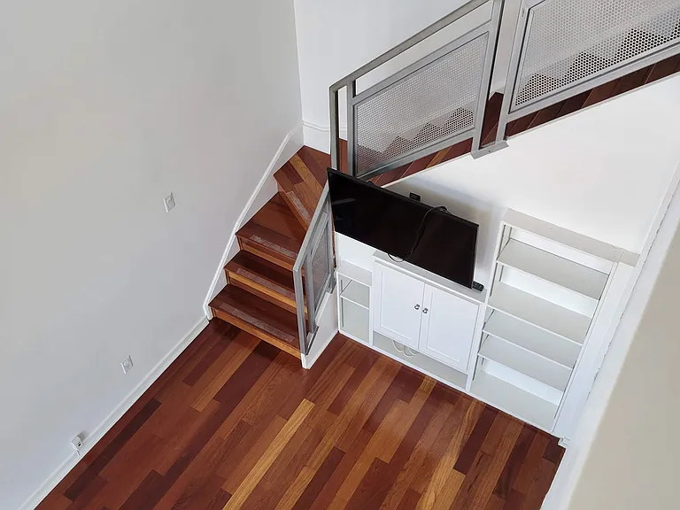 800 King St W #619 — Photo 3