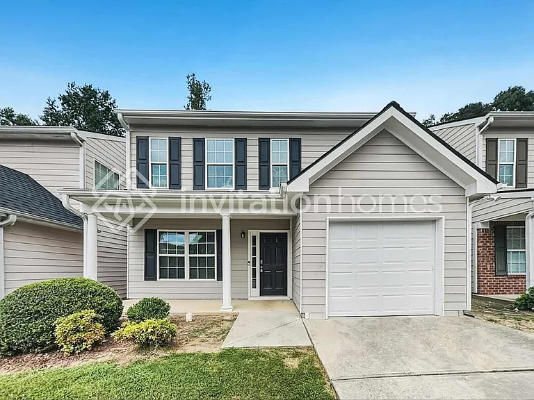 4410 Ravenwood Dr — Photo 1