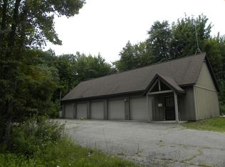 1621 68th St, Fennville, MI