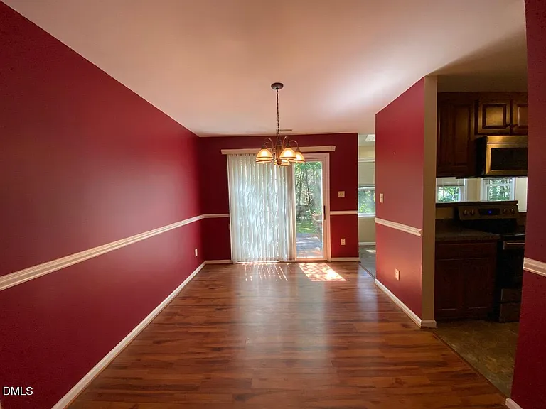 111 Westwind Ct — Photo 5