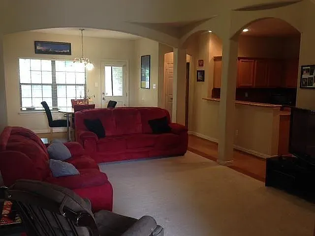 209 Wooded Glen Ct — Photo 8