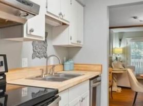1000 Sea Island Rd