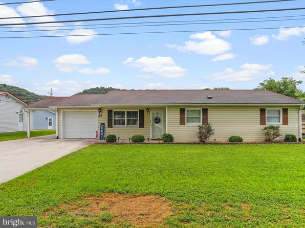 25 S Hummingbird St, Keyser, WV 26726