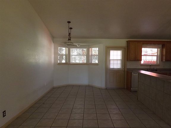 3rd image of 161 Lakewood Dr