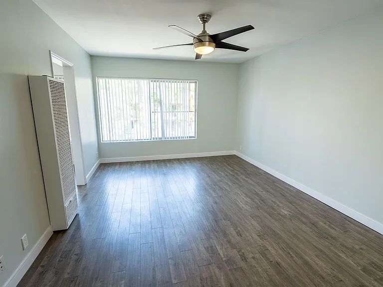 123 California Ave — Photo 24