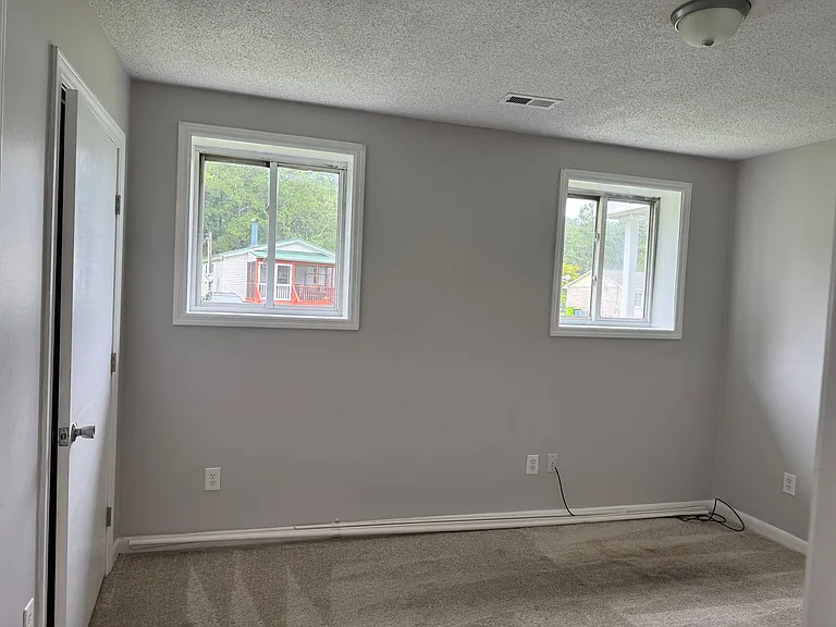2201 Chestnut Ave — Photo 9