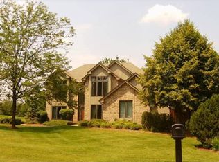4N614 Magnolia Ln, Wayne, IL 60184