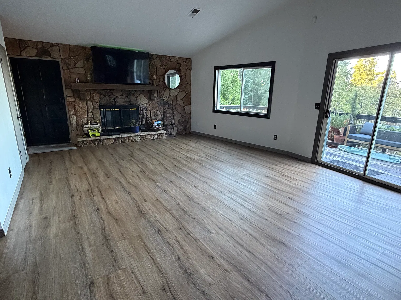 Jungfrau Dr, Crestline — Photo 1