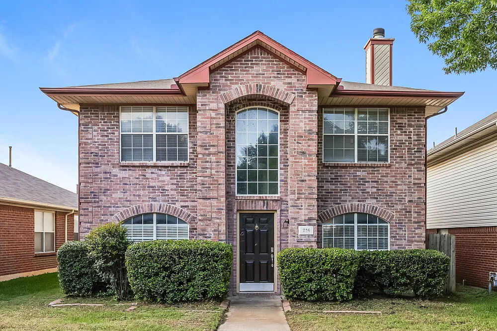 4 bed, 2.5 bath, 1769 sqft, $3,370 — Photo 1