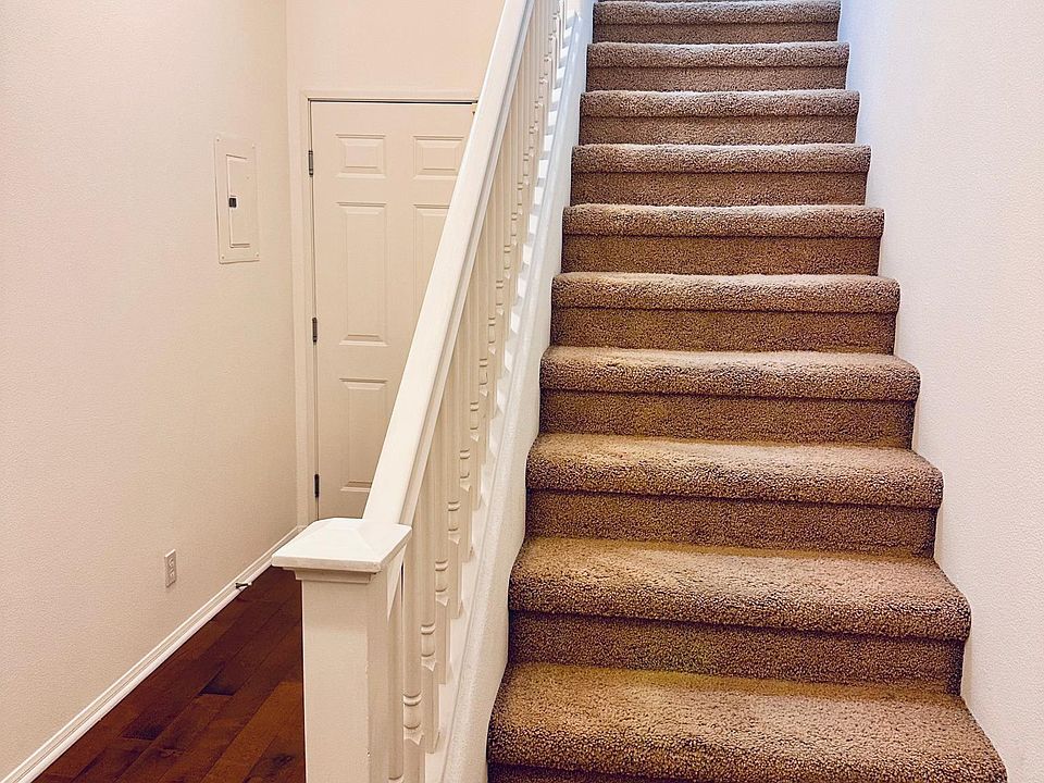 Stairs to 2nd level