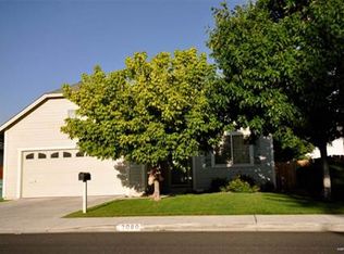 2080 Blossom View Dr, Sparks, NV 89434