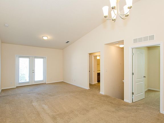 5th image of 200 Larkin Pl Unit 111