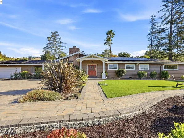 116 Coral Dr, Orinda, CA 94563