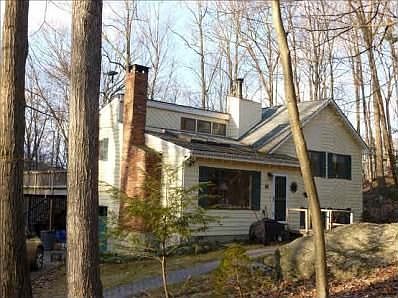 1st image of 15 Waterfall Ln