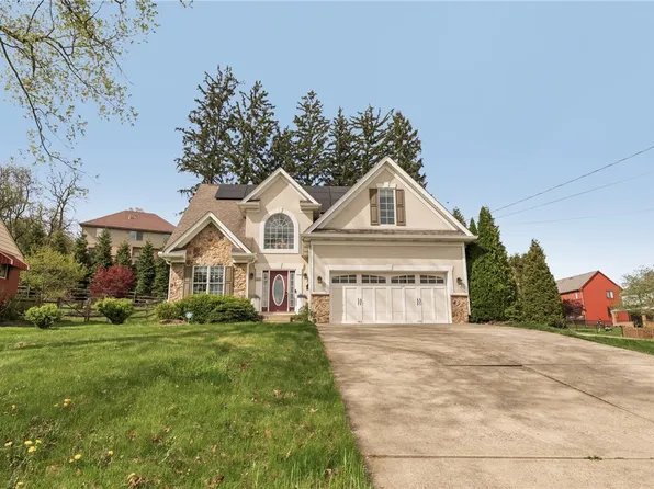 313 Streets Run Rd, Pittsburgh, PA 15236