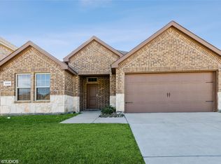 3220 Glazner Dr, Forney, TX 75126