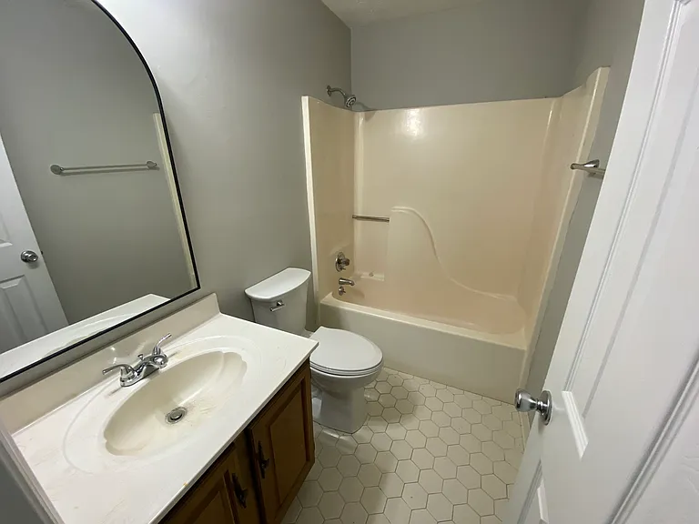 595 Macon Hwy #10 — Photo 13