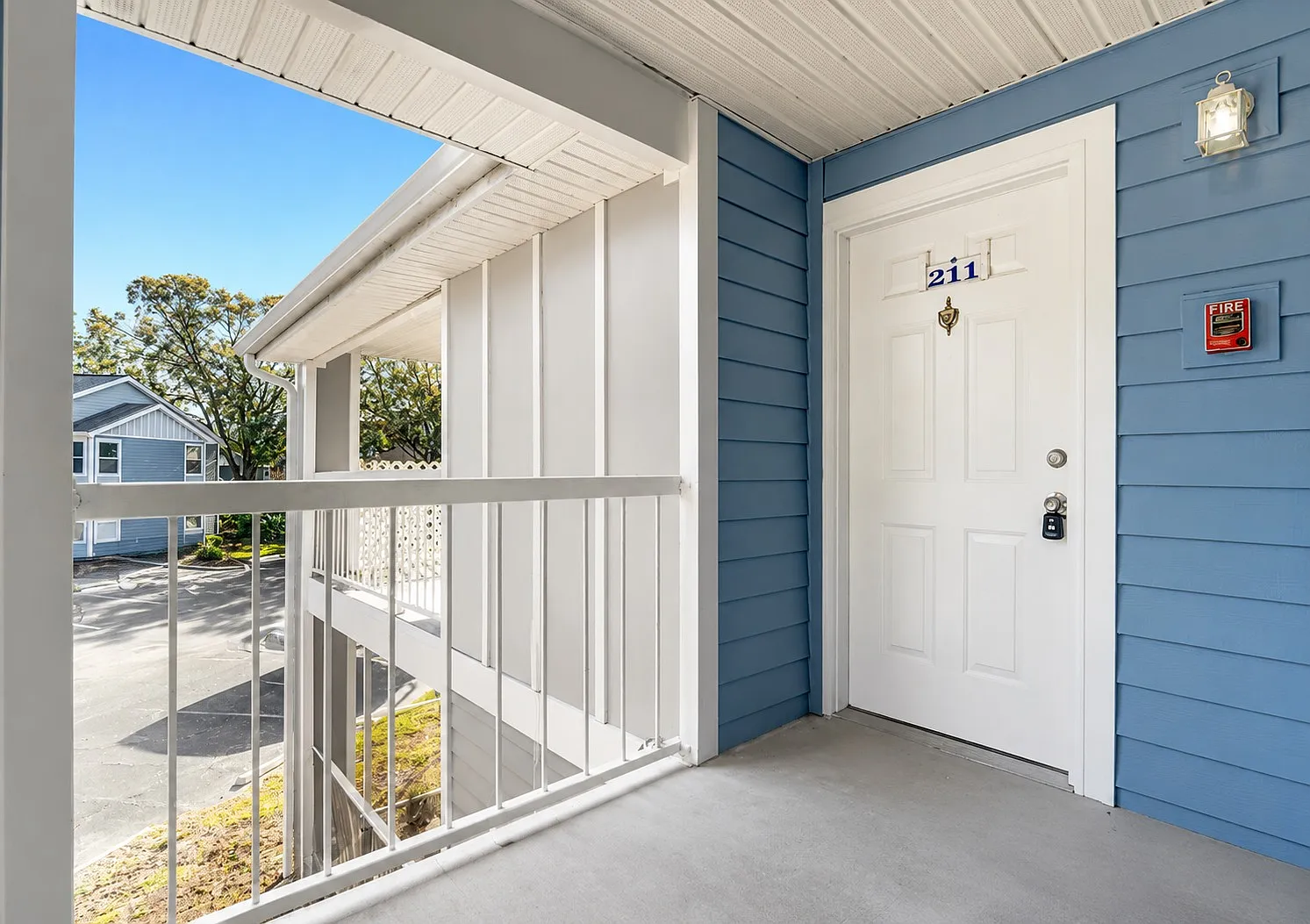 2 bed, 912 sqft, $1,650 — Photo 1