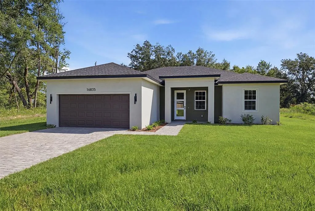 4 bed, 2.0 bath, 1799 sqft, $2,000 — Photo 2