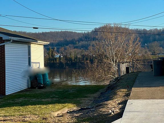 5th image of 13 Township Road 276 S