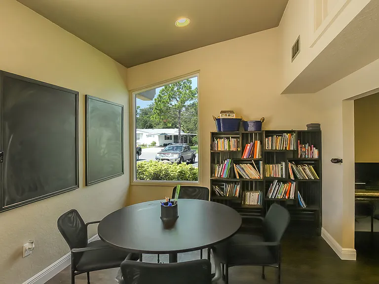 500 Carriage Cove Way — Photo 5