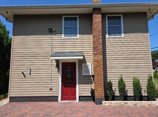 (Undisclosed Address), Shirley, NY 11967